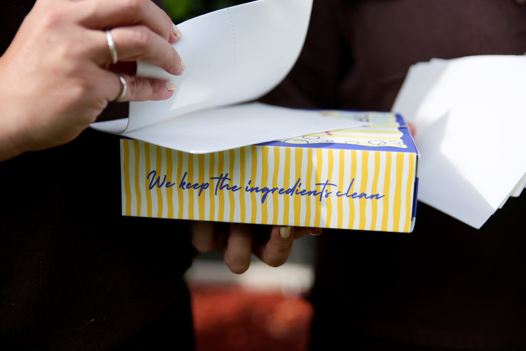 Easy to use XL laundry detergent sheets in a box